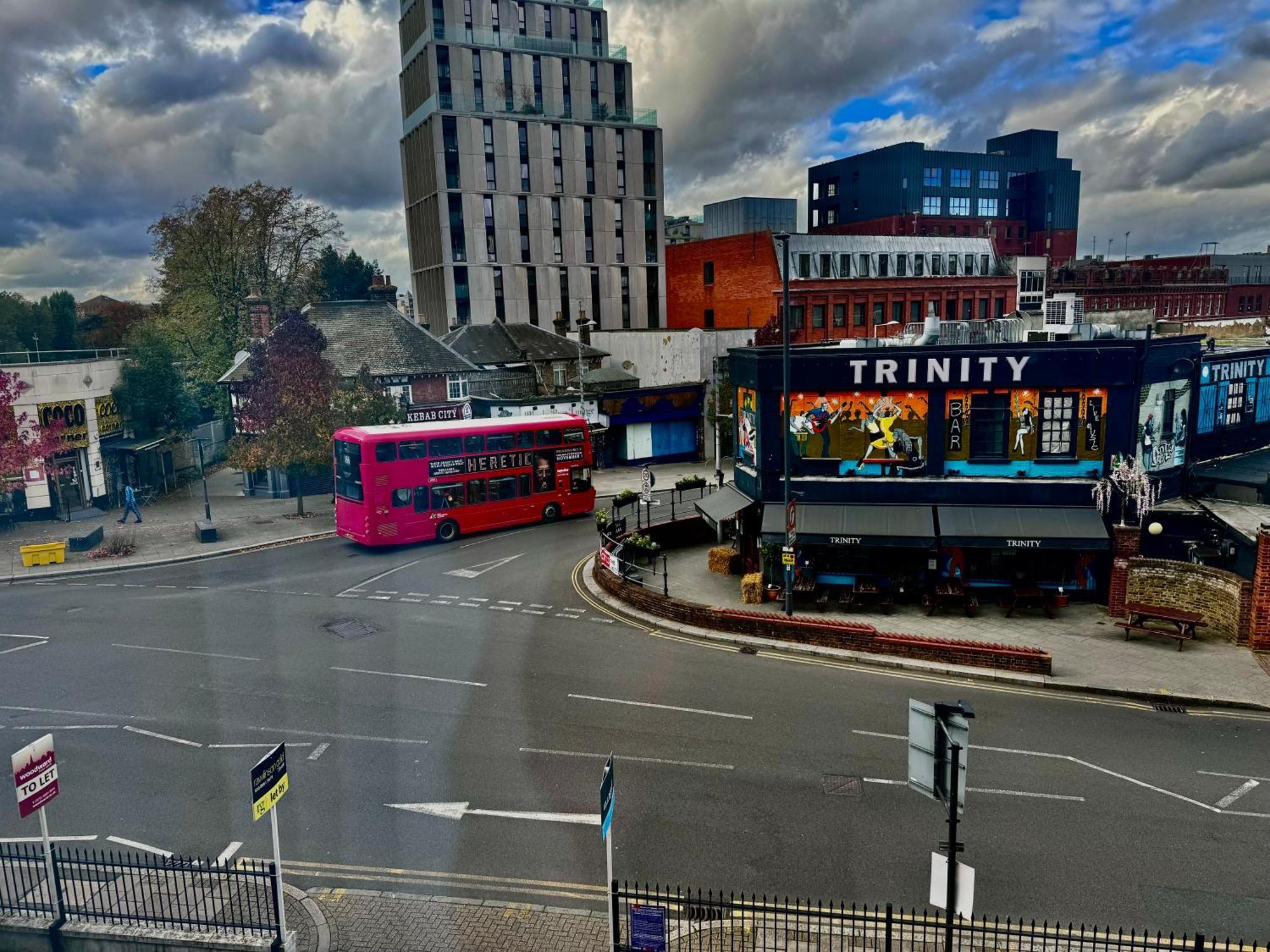 Luxury 2 Bed Entire Apartment-Near Tube & Shopping Centre Harrow Εξωτερικό φωτογραφία